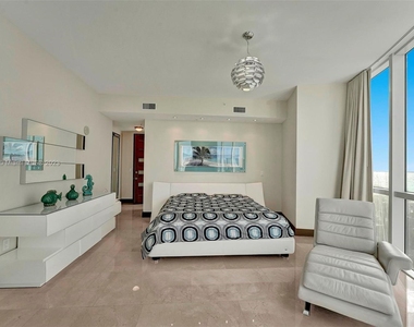 18101 Collins Ave - Photo Thumbnail 35