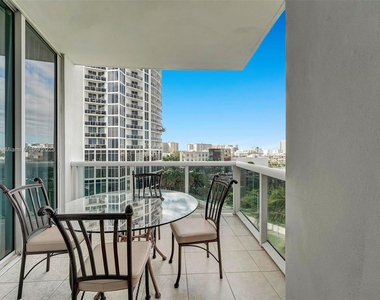 18101 Collins Ave - Photo Thumbnail 43