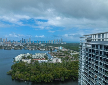 16385 Biscayne Blvd - Photo Thumbnail 10