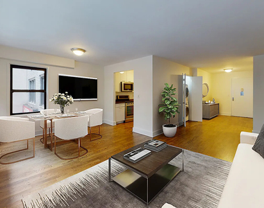 East 63rd Street - Photo Thumbnail 1