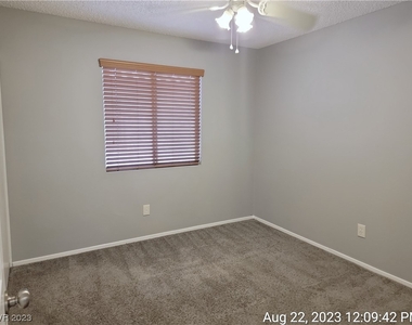 1826 Capilano Lane - Photo Thumbnail 16