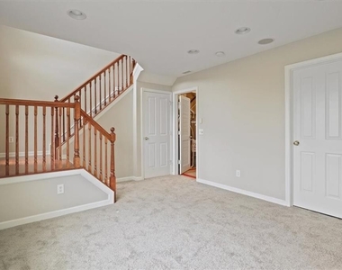 172 Straughn Lane - Photo Thumbnail 15