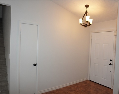 971 Finchwood Lane - Photo Thumbnail 24