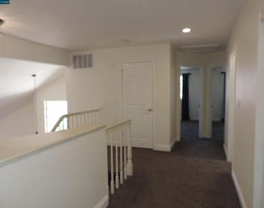 2190 Canyon Crest Ave - Photo Thumbnail 43