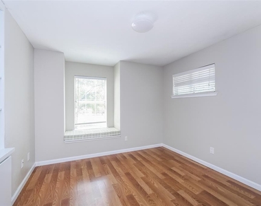 2832 W Kimball Avenue - Photo Thumbnail 11