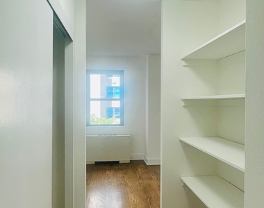 400 East 89th Street, 6N - Photo Thumbnail 8