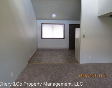 749 Elder Ct - Photo Thumbnail 1