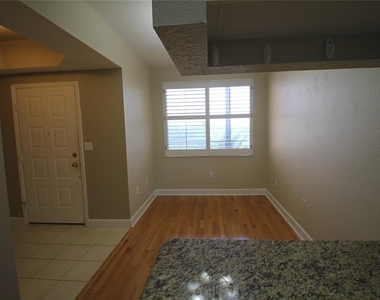 4850 Osprey Drive S - Photo Thumbnail 10