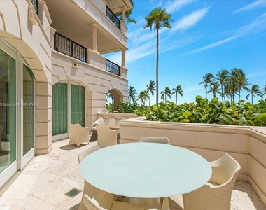 7813 Fisher Island Dr - Photo Thumbnail 44