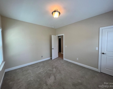 15531 Laverack Lane - Photo Thumbnail 13