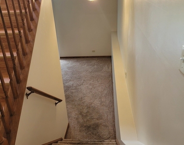 941 Millcreek Circle - Photo Thumbnail 13