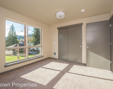 5885 S Macadam Avenue - Photo Thumbnail 7