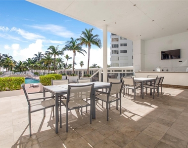 10275 Collins Ave - Photo Thumbnail 33