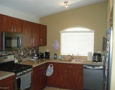 5715 Crowbush Cove Place - Photo Thumbnail 5