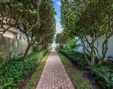 33 Ocean Drive - Photo Thumbnail 27