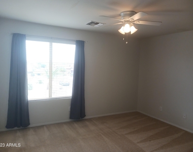 2542 N Palo Verde Drive - Photo Thumbnail 7