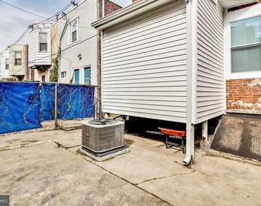 5236 Spruce Street - Photo Thumbnail 11