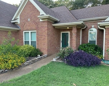 6783 Oak Forest Drive - Photo Thumbnail 26