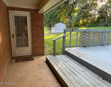 6783 Oak Forest Drive - Photo Thumbnail 22