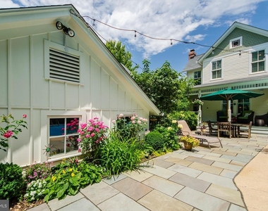 206 E Jefferson St - Photo Thumbnail 30