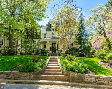 206 E Jefferson St - Photo Thumbnail 42