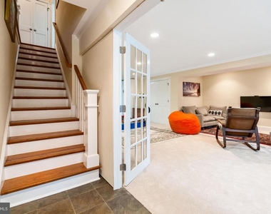 206 E Jefferson St - Photo Thumbnail 33