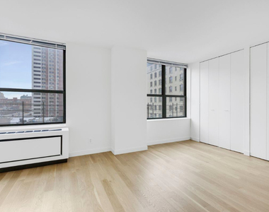 West 87 Street - Photo Thumbnail 2