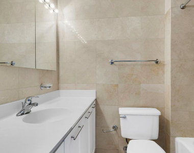 West 87 Street - Photo Thumbnail 5
