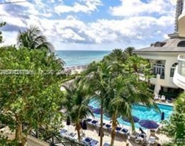 16051 Collins Ave - Photo Thumbnail 62