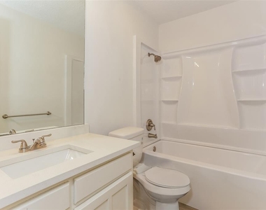 2710 Partridge Avenue - Photo Thumbnail 12