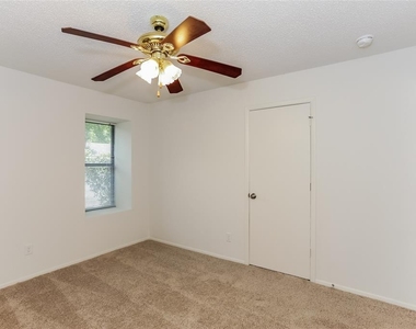 2710 Partridge Avenue - Photo Thumbnail 11