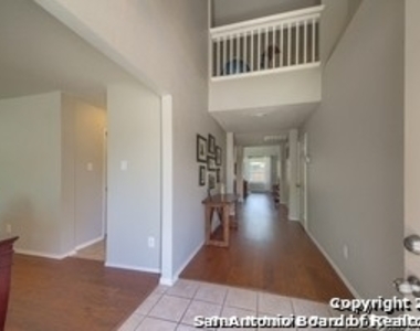 313 Brahma Way - Photo Thumbnail 5