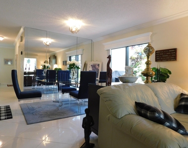 9285 Vista Del Lago - Photo Thumbnail 46