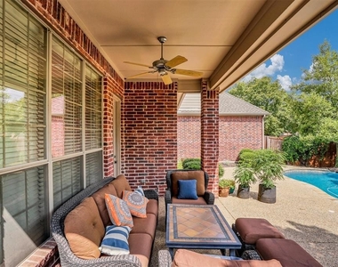 1316 Comal Drive - Photo Thumbnail 2