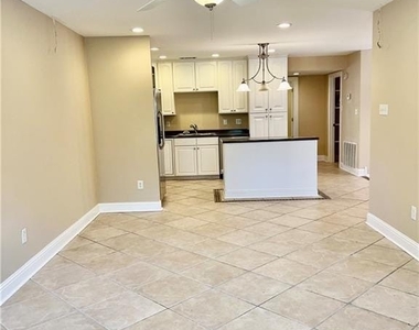 975 Navarre Avenue - Photo Thumbnail 6