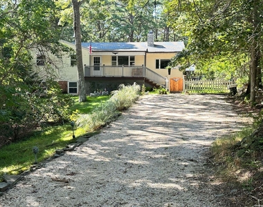 64 Lakeview Drive - Photo Thumbnail 0