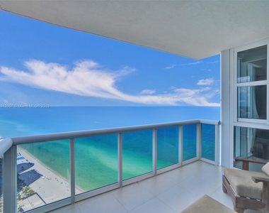 18201 Collins Ave - Photo Thumbnail 19