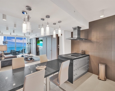 18201 Collins Ave - Photo Thumbnail 40