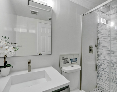 2501 S Ocean Dr - Photo Thumbnail 21