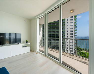 1750 N Bayshore Dr - Photo Thumbnail 29