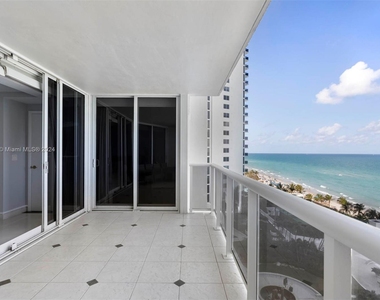 19111 Collins Ave - Photo Thumbnail 32