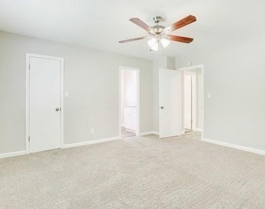 4680 Cedar Park Trail - Photo Thumbnail 22