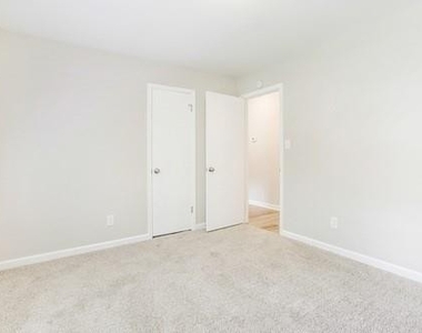 4680 Cedar Park Trail - Photo Thumbnail 24