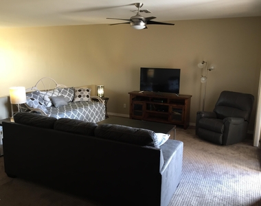 9715 N Azure Court - Photo Thumbnail 19