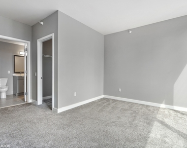 505 N State Street - Photo Thumbnail 12