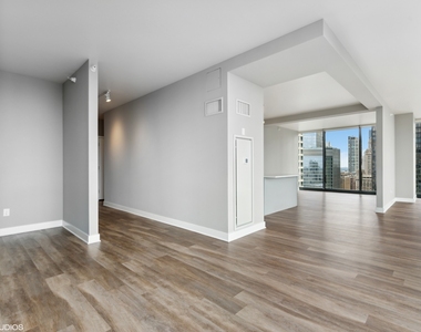 505 N State Street - Photo Thumbnail 5