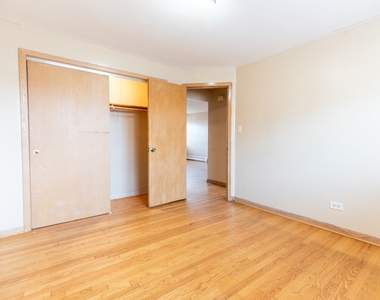 5607 W Irving Park - Photo Thumbnail 8