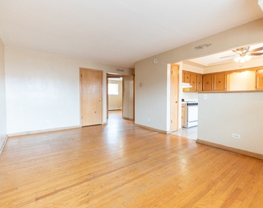 5607 W Irving Park - Photo Thumbnail 3