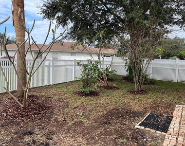 11555 Bay Gardens Loop - Photo Thumbnail 3