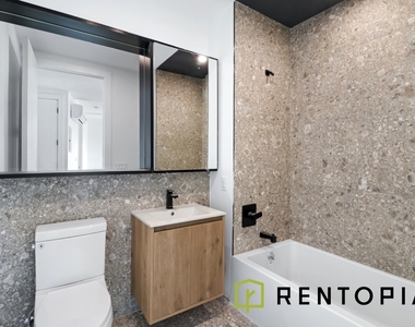 228 Berry Street - Photo Thumbnail 5